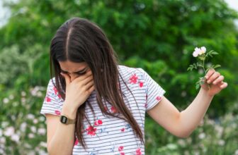 This ‘Molecular Defend’ May Cease Pollen Earlier than It Wrecks Your Nostril