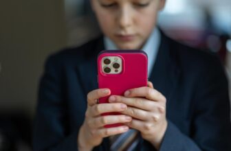 Mark Zuckerberg, Adam Mosseri and Evan Spiegel ordered to testify in trial over social media dependancy